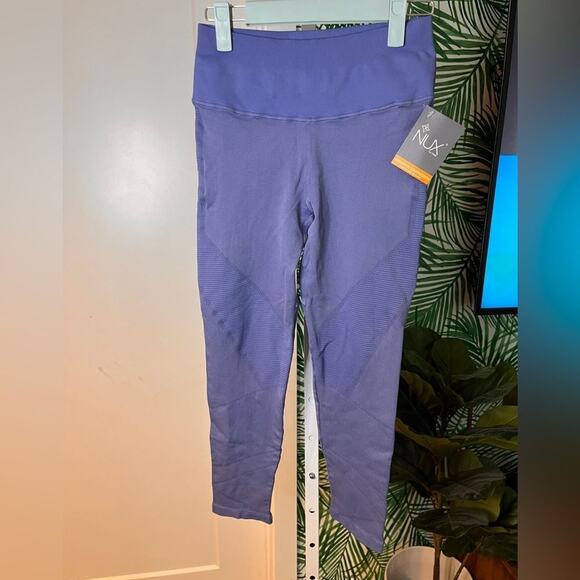 NWT NUX One by One 7/8 Leggings in Blue Size large - Picture 4 of 6